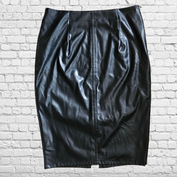 Ramisu Collection Faux Leather Skirt - Picture 2 of 5